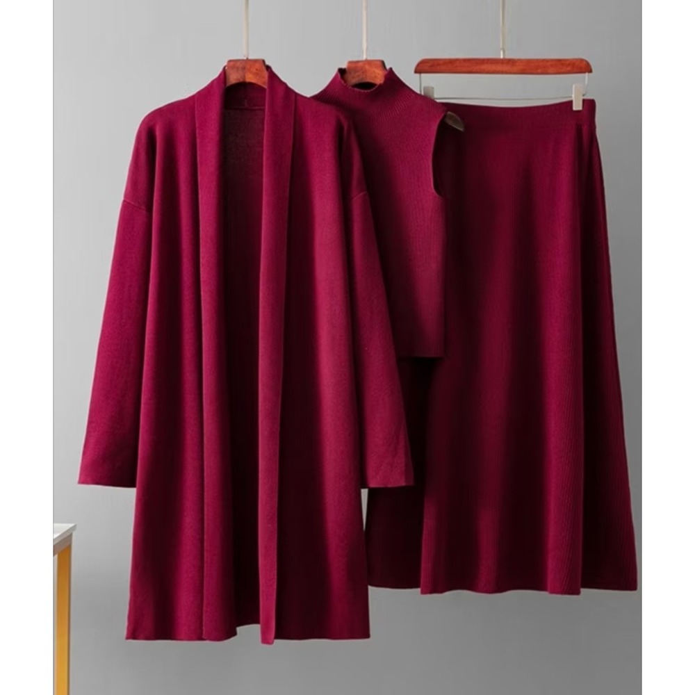 Women's Burgundy 3 pc shirt, shirt and cardigan outfit set size ONE size